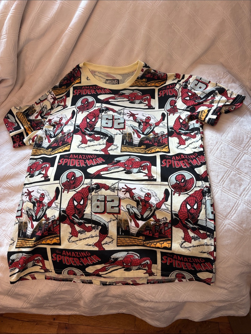 Marvel Spider-Man Panel Tee - Red, Black, Cream, Yellow Size Large RN#86947